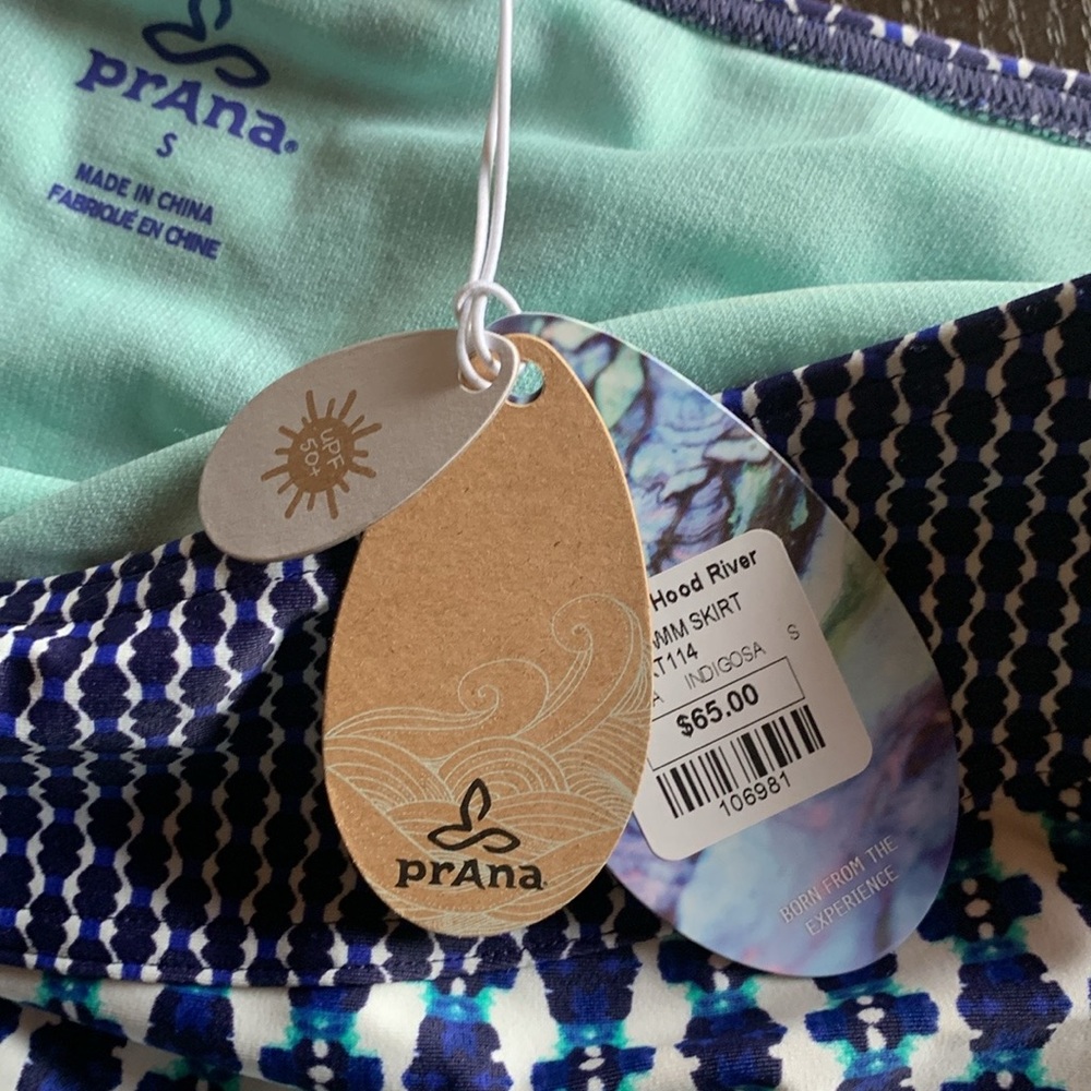 NWT women’s swim bottoms blue and white Prana Sakti Skirt women’s size s… - Picture 5 of 11